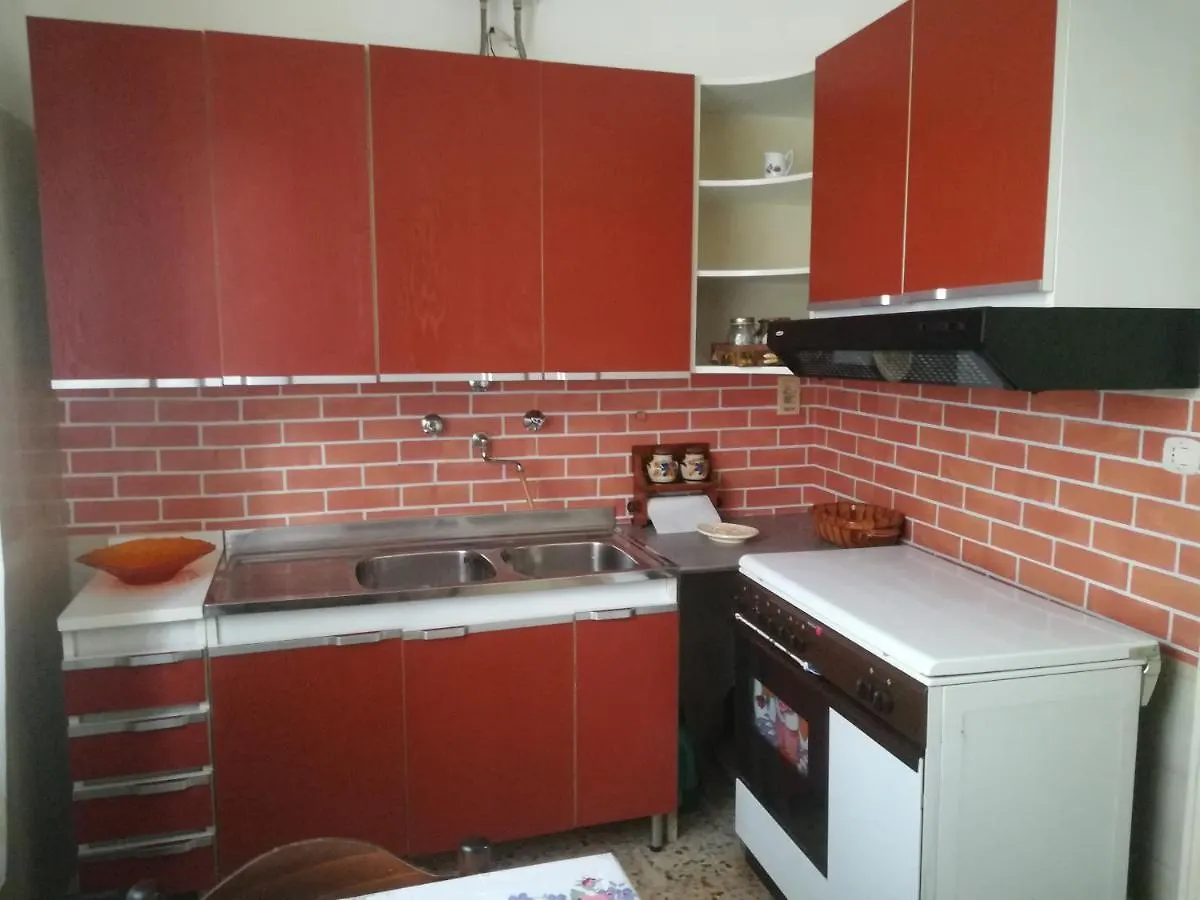 Maranzano Vacanze Casa Con Giardino 库斯托纳奇