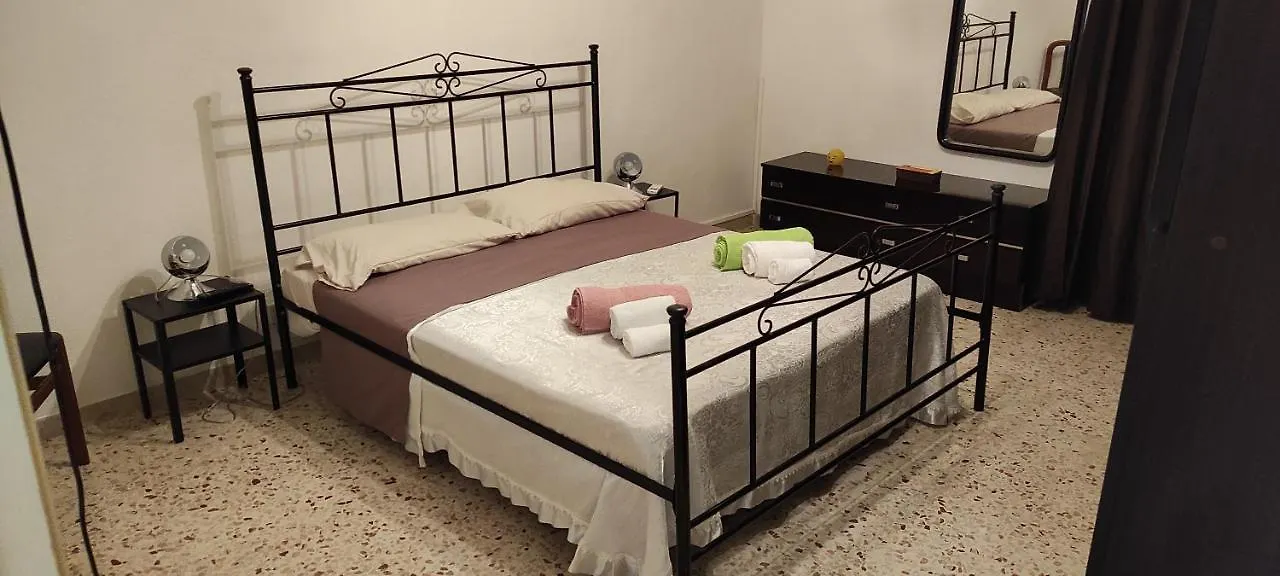 Maranzano Vacanze Casa Con Giardino 库斯托纳奇